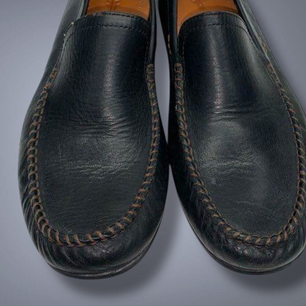 Men's Black Leather Slip-On Loafers - Picture 13 of 13